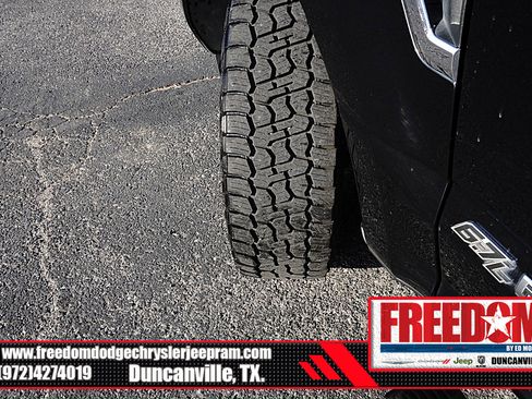 Used 2017 Ford F250 Platinum w/ Platinum Ultimate Package AWD/4WD image 44