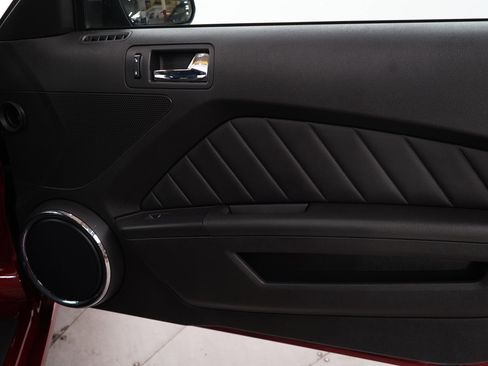 Used 2014 Ford Mustang GT w/ V8 Black Appearance Package image 17