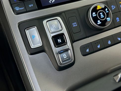 Used 2023 Hyundai Palisade Calligraphy image 24