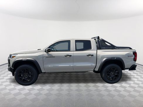 New 2026 Chevrolet Colorado Trail Boss w/ Midnight Edition AWD/4WD image 8