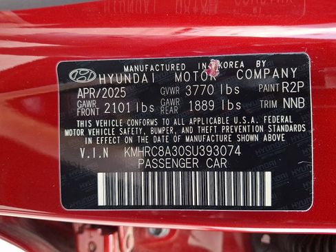 Certified 2025 Hyundai Venue Limited FWD image 27
