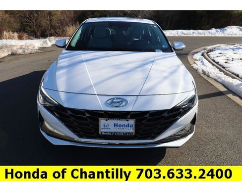 Used 2023 Hyundai Elantra Limited w/ Cargo Package image 2