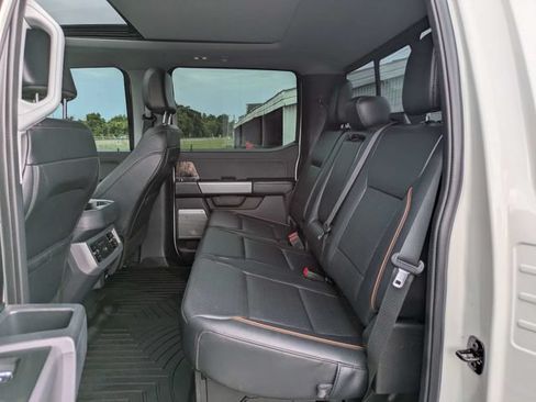 Used 2026 Ford F250 Lariat w/ Lariat Premium Package AWD/4WD image 14
