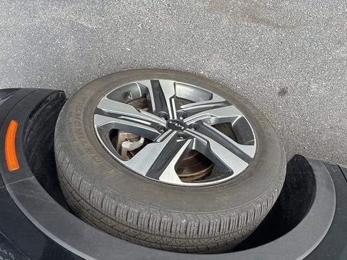 Used 2023 Kia Sorento SX Prestige image 16