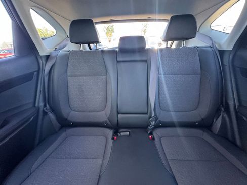 Used 2025 Kia Seltos S image 36