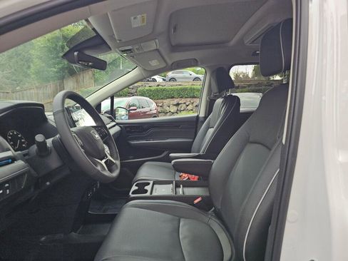 New 2026 Honda Odyssey Elite image 18