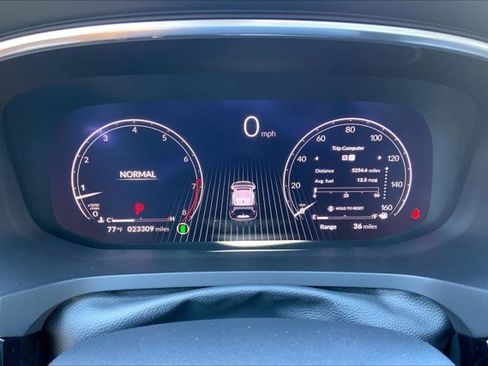 Used 2024 Acura MDX SH-AWD w/ Technology Package image 20