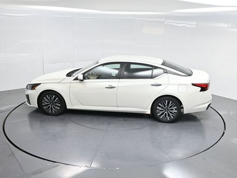 Used 2023 Nissan Altima 2.5 SV image 59