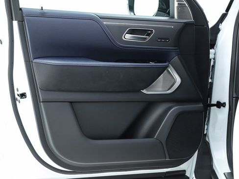 New 2026 INFINITI QX80 4WD image 18