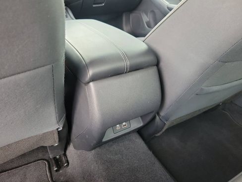 Used 2025 Nissan Altima 2.5 SV FWD image 10