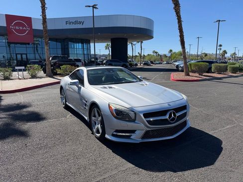 Used 2014 Mercedes-Benz SL 550 image 3