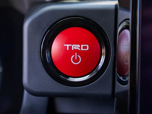 New 2026 Toyota Tacoma TRD Off-Road w/ TRD Off Road Upgrade Package AWD/4WD image 31