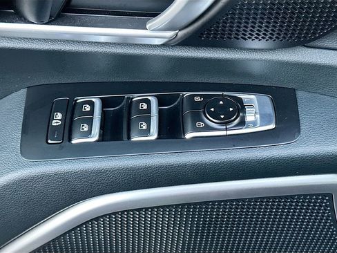 Used 2025 Kia Telluride S image 18