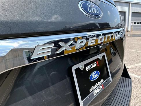 Used 2020 Ford Expedition Limited w/ Special Edition Package RWD image 10