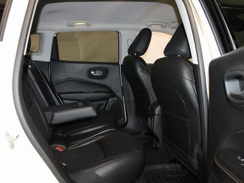 Used 2019 Jeep Compass Latitude image 13