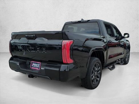 Used 2024 Toyota Tundra Platinum AWD/4WD image 5