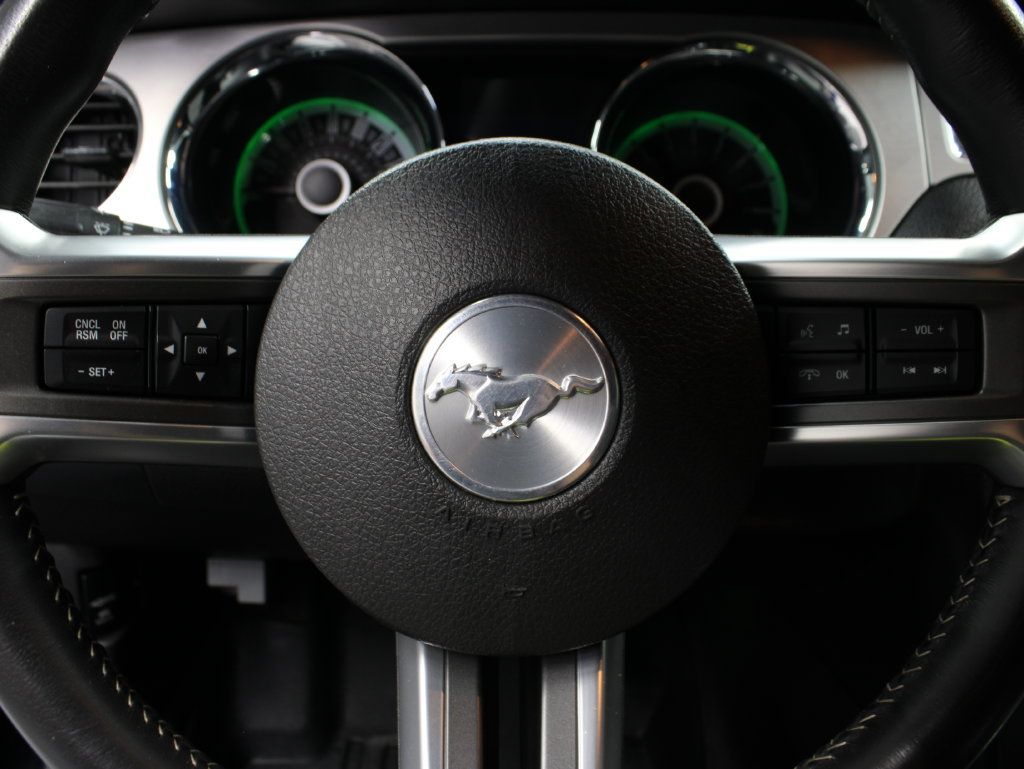 Used 2013 Ford Mustang GT Premium w/ Security Pkg RWD image 39