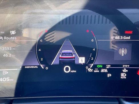 Certified 2025 Audi Q5 Premium Plus w/ Premium Plus image 24