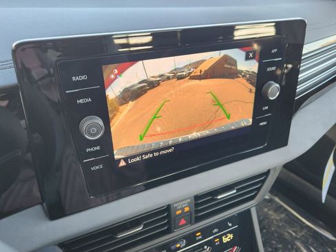 New 2026 Volkswagen Jetta SE image 8