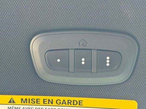 New 2027 Chrysler Pacifica Limited FWD image 26
