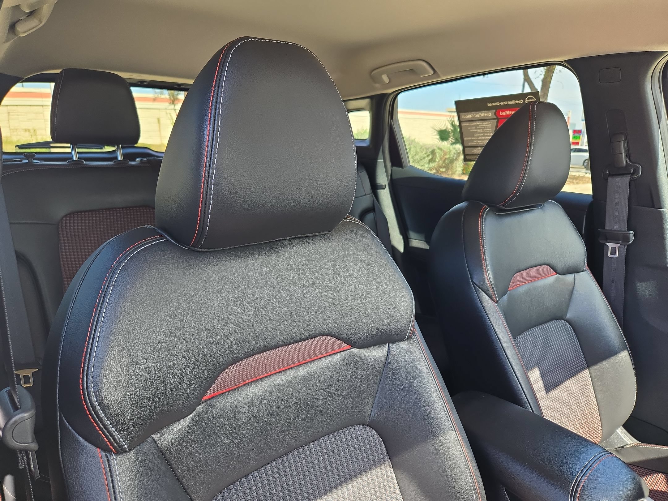 Certified 2025 Nissan Kicks SR FWD image 28