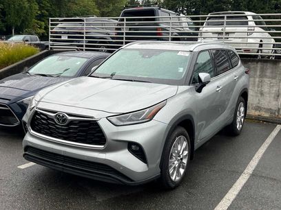 Used 2025 Toyota Highlander Limited