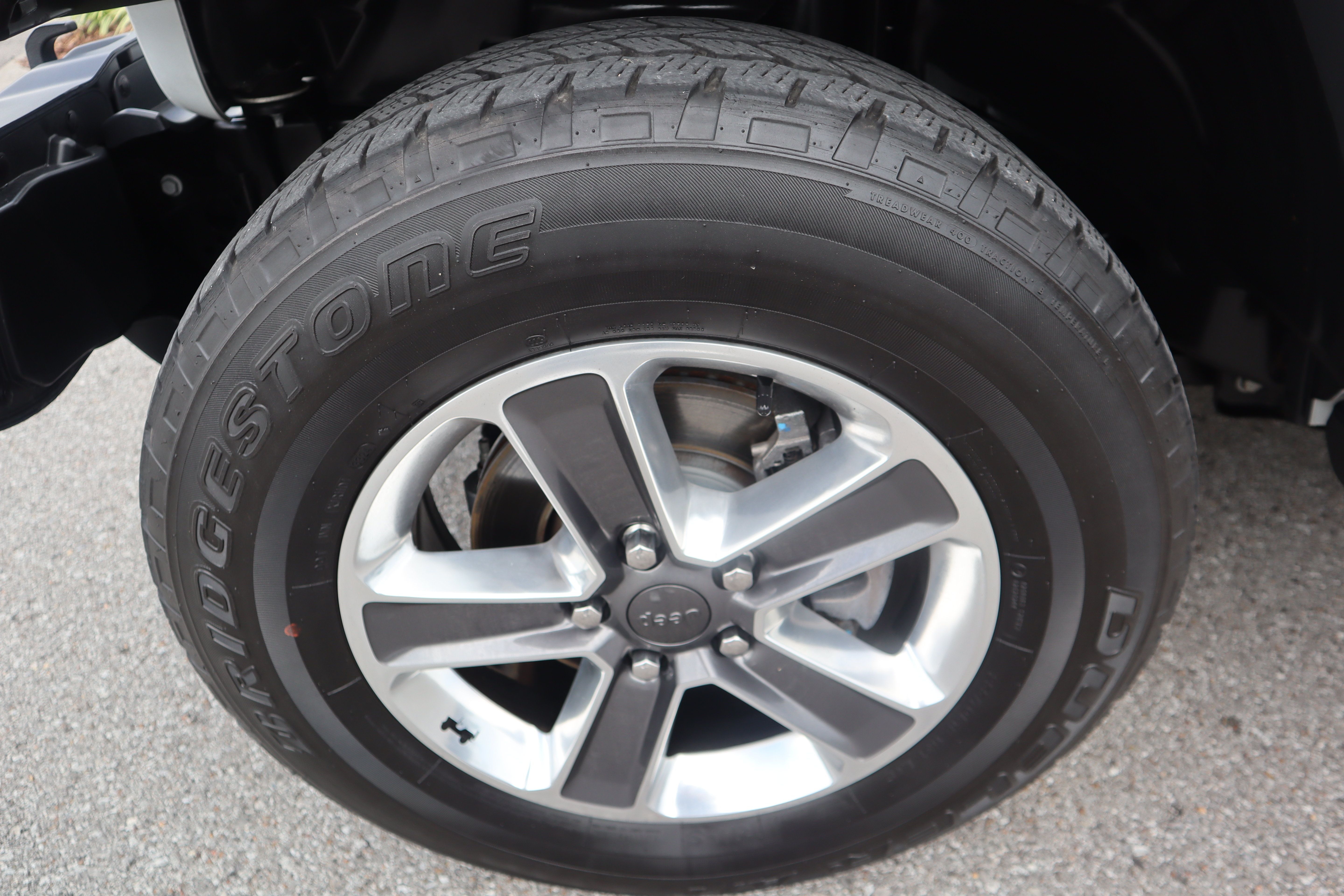 Used 2020 Jeep Wrangler Unlimited Sahara AWD/4WD image 11