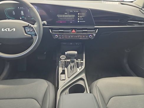 New 2026 Kia Niro FWD image 15