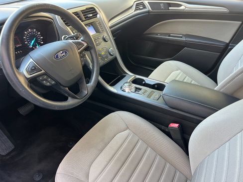 Used 2020 Ford Fusion S FWD image 10