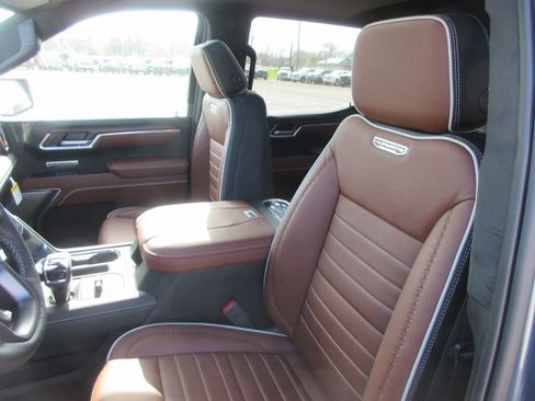New 2026 GMC Sierra 1500 Denali Ultimate image 13