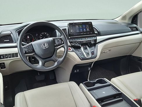 Used 2025 Honda Odyssey EX-L image 16