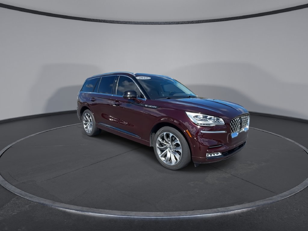 Used 2023 Lincoln Aviator Grand Touring w/ Equipment Group 301A AWD/4WD image 2