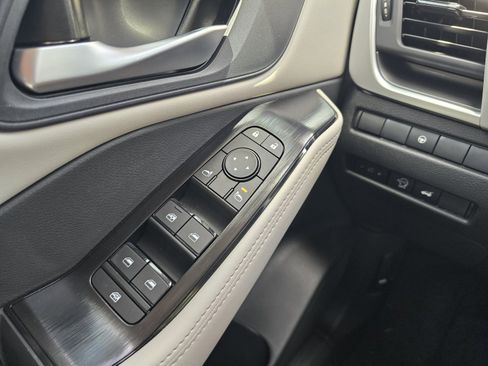 New 2026 Nissan Rogue SV AWD/4WD image 21