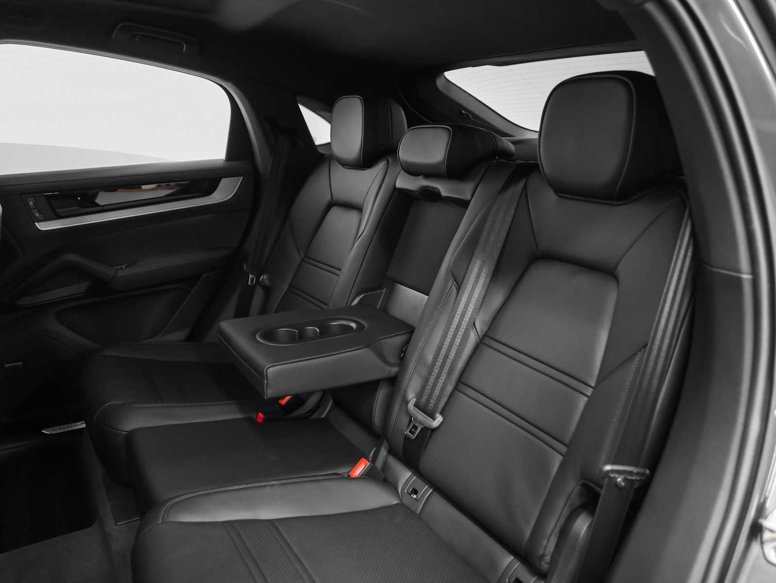 Certified 2026 Porsche Cayenne S AWD/4WD image 45