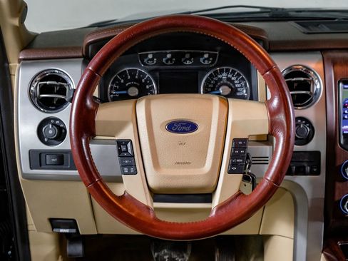 Used 2013 Ford F150 King Ranch w/ King Ranch Luxury Pkg image 16