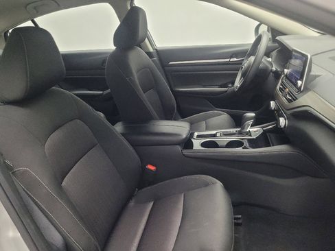 Used 2023 Nissan Altima 2.5 SV image 21