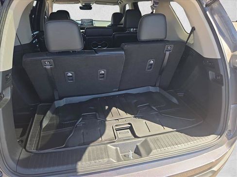 Used 2024 Honda Pilot EX-L image 6