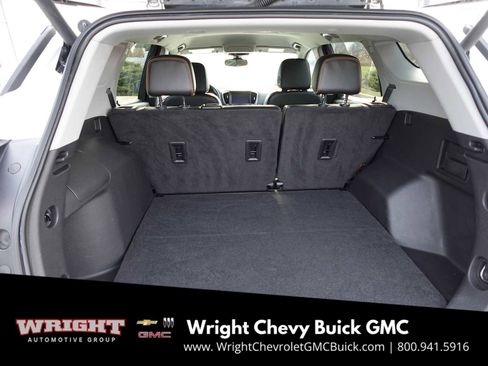 Used 2022 GMC Terrain AT4 image 27