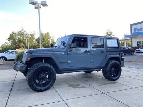 Used 2014 Jeep Wrangler Unlimited Rubicon w/ Connectivity Group AWD/4WD image 7