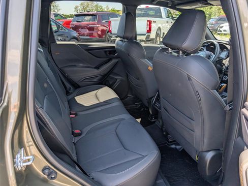 Used 2024 Subaru Forester Wilderness w/ Convenience Package AWD/4WD image 12