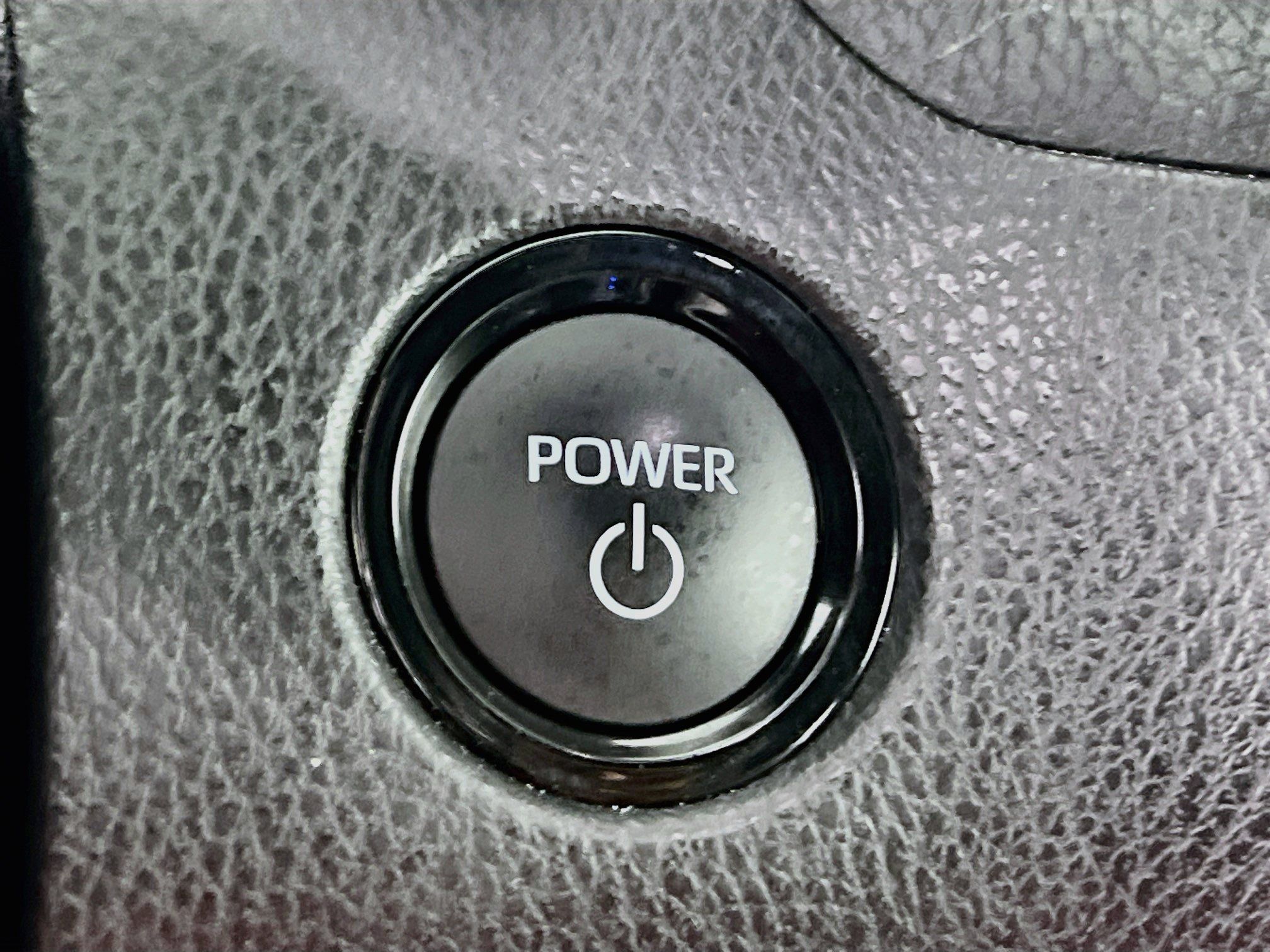 Used 2025 Toyota Camry SE FWD image 23