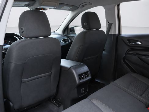 Used 2020 Chevrolet Equinox LT w/ Driver Convenience Package AWD/4WD image 18