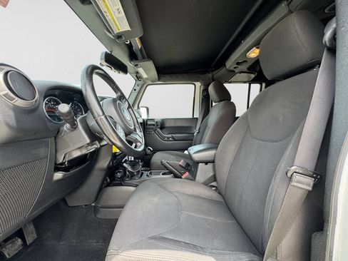 Used 2016 Jeep Wrangler Unlimited Sport w/ Quick Order Package 23S AWD/4WD image 17