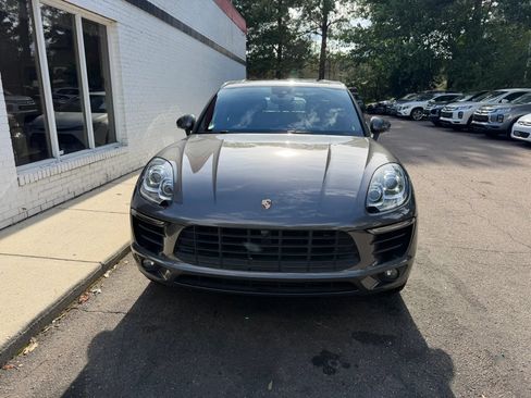 Used 2018 Porsche Macan Sport Edition AWD/4WD image 3