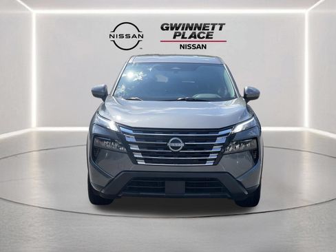 Used 2025 Nissan Rogue SV AWD/4WD image 27