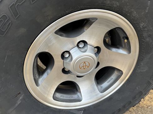 Used 1996 Toyota Land Cruiser image 25