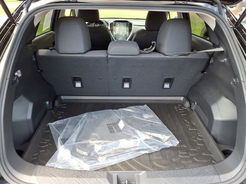 Used 2024 Subaru Crosstrek 2.0i Premium image 12