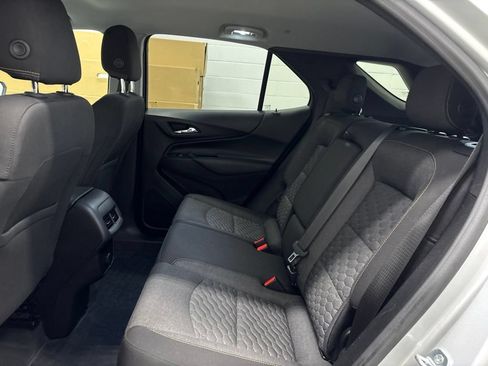 Used 2018 Chevrolet Equinox LT AWD/4WD image 31