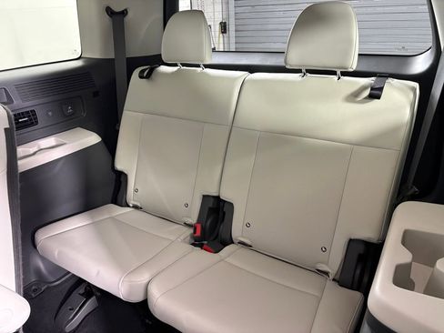 Used 2024 Hyundai Santa Fe Calligraphy image 30