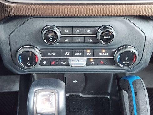 Used 2022 Ford Bronco Outer Banks image 22